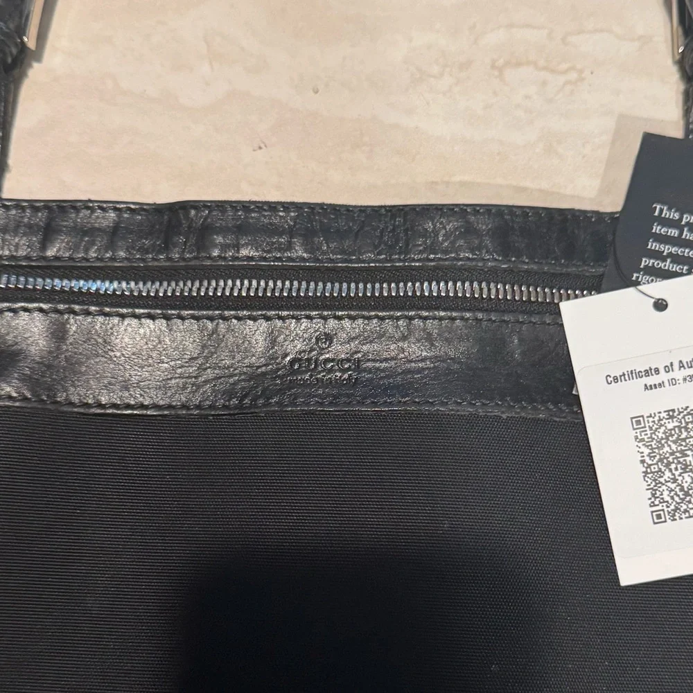 GUCCI GG Supreme Shoulder Nylon‎ Leather Trimmed Messenger 92560